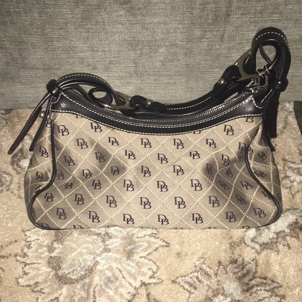 Dooney & Bourke bag